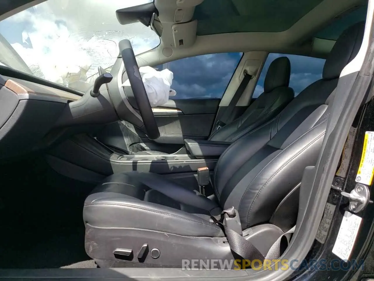 7 Photograph of a damaged car 5YJ3E1EA6PF454254 TESLA MODEL 3 2023