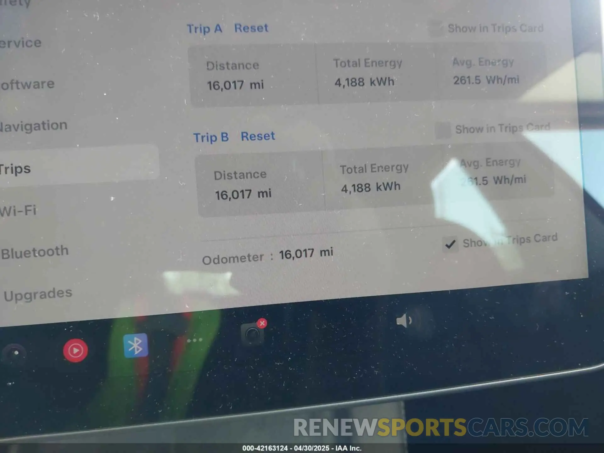 7 Photograph of a damaged car 5YJ3E1EA6PF472978 TESLA MODEL 3 2023
