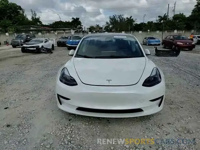 14 Photograph of a damaged car 5YJ3E1EA6PF487139 TESLA MODEL 3 2023