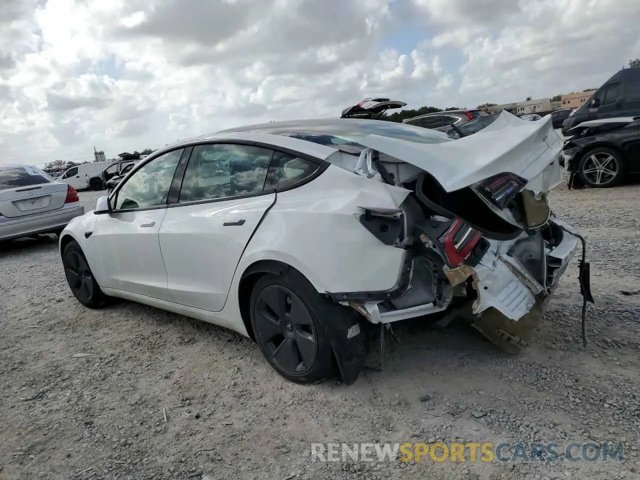 2 Photograph of a damaged car 5YJ3E1EA6PF487139 TESLA MODEL 3 2023