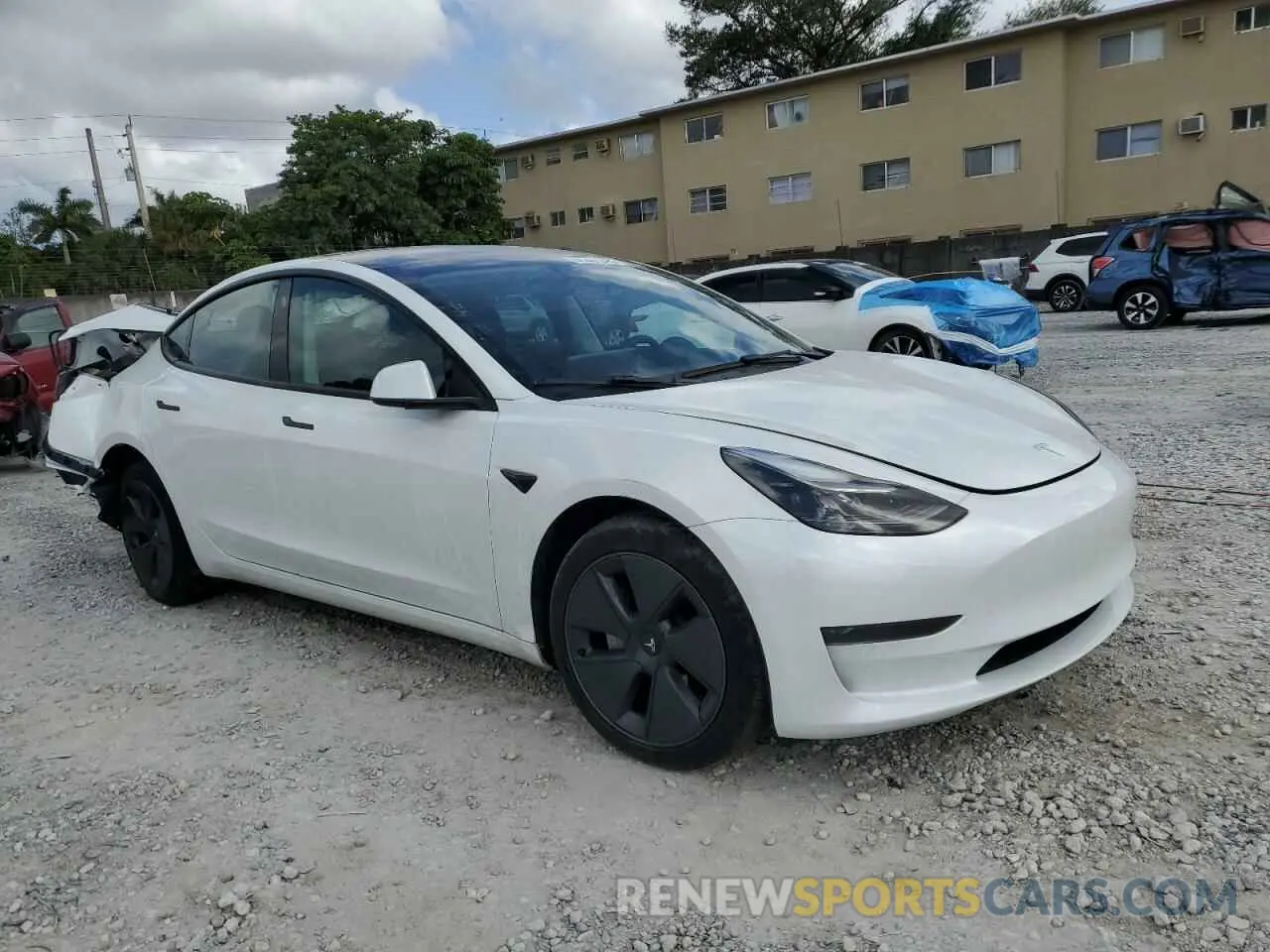 4 Photograph of a damaged car 5YJ3E1EA6PF487139 TESLA MODEL 3 2023
