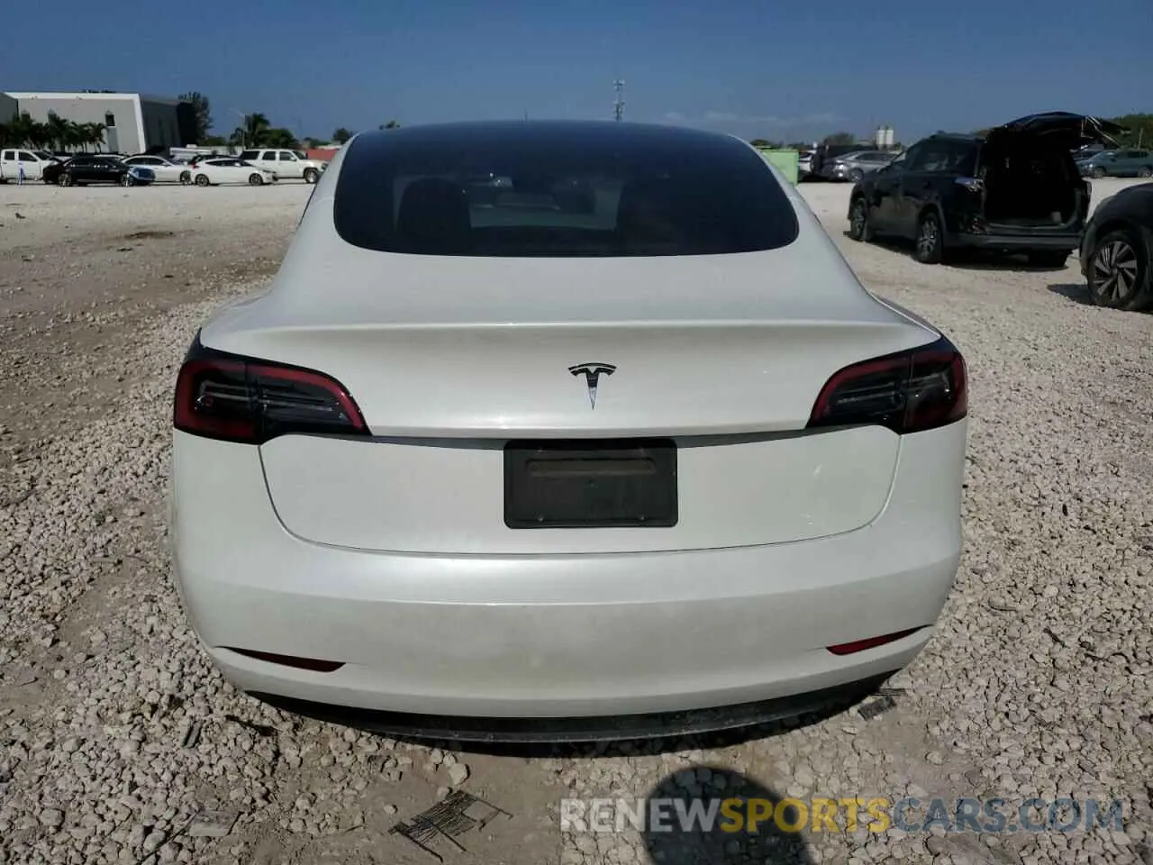 6 Photograph of a damaged car 5YJ3E1EA6PF510323 TESLA MODEL 3 2023