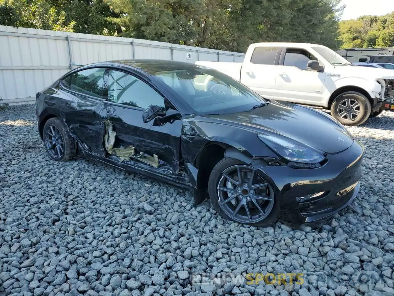 4 Photograph of a damaged car 5YJ3E1EA6PF511116 TESLA MODEL 3 2023
