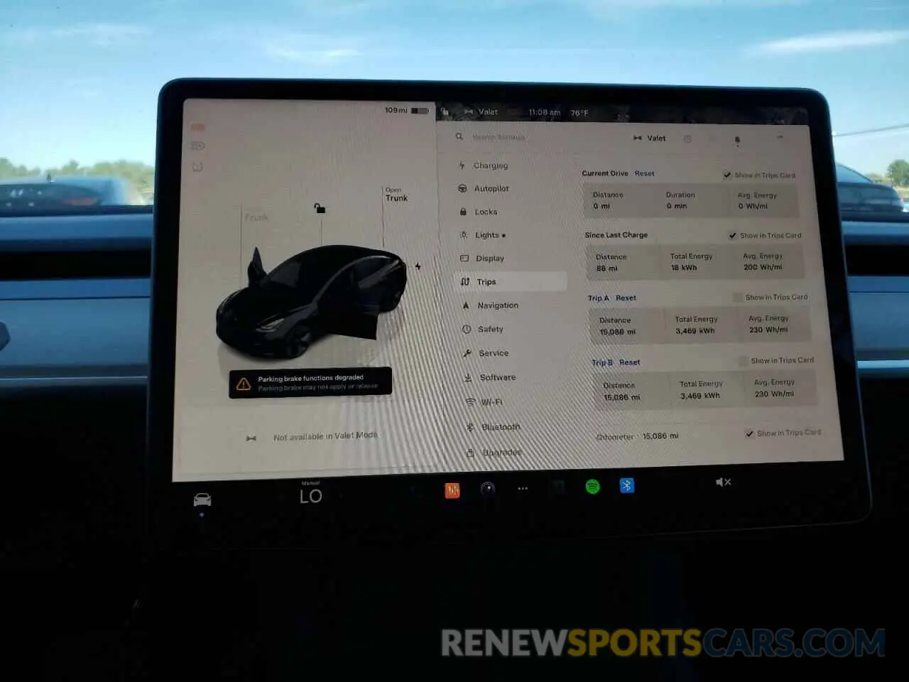 9 Photograph of a damaged car 5YJ3E1EA6PF511116 TESLA MODEL 3 2023