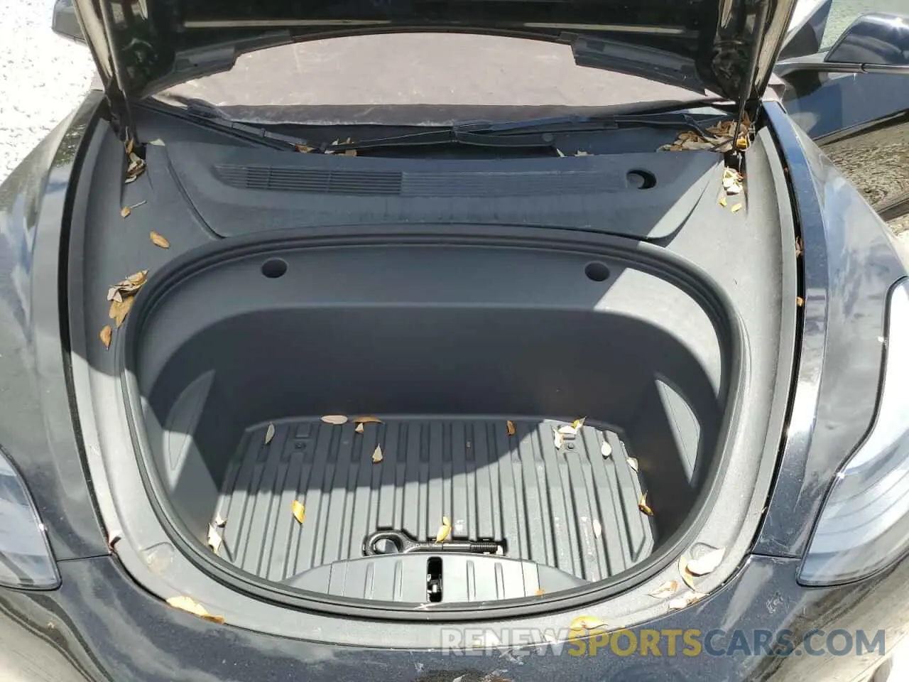 11 Photograph of a damaged car 5YJ3E1EA6PF546772 TESLA MODEL 3 2023