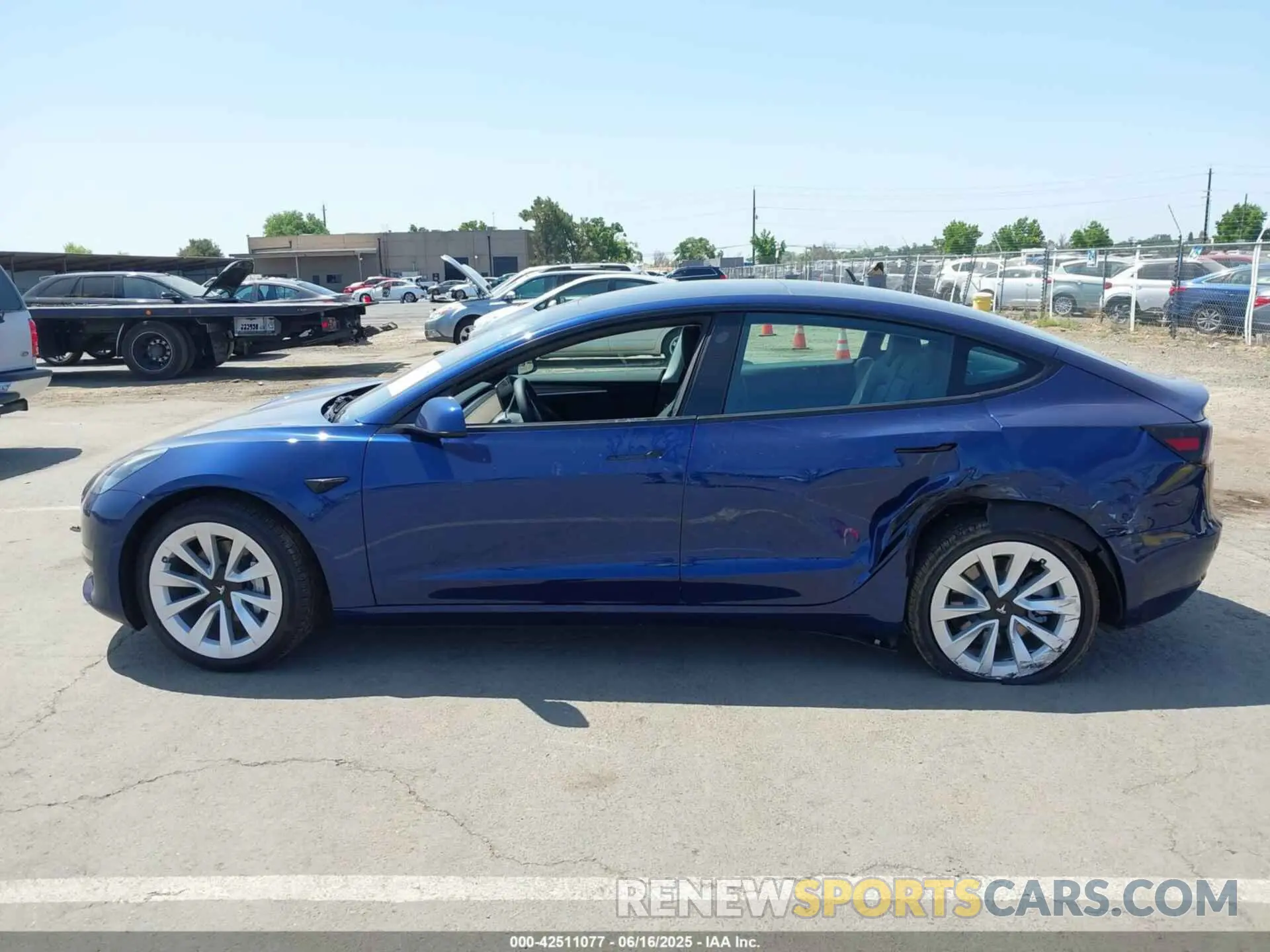 14 Photograph of a damaged car 5YJ3E1EA6PF547209 TESLA MODEL 3 2023