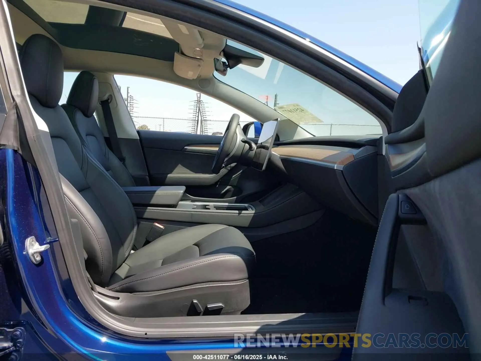 5 Photograph of a damaged car 5YJ3E1EA6PF547209 TESLA MODEL 3 2023
