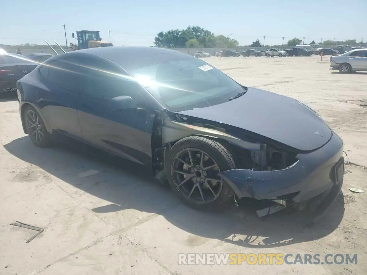 4 Photograph of a damaged car 5YJ3E1EA6PF550062 TESLA MODEL 3 2023