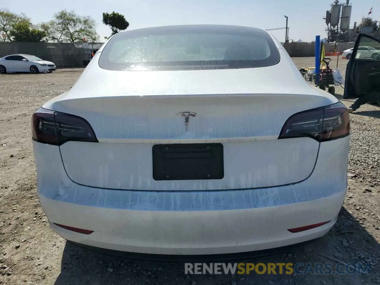 6 Photograph of a damaged car 5YJ3E1EA6PF555116 TESLA MODEL 3 2023