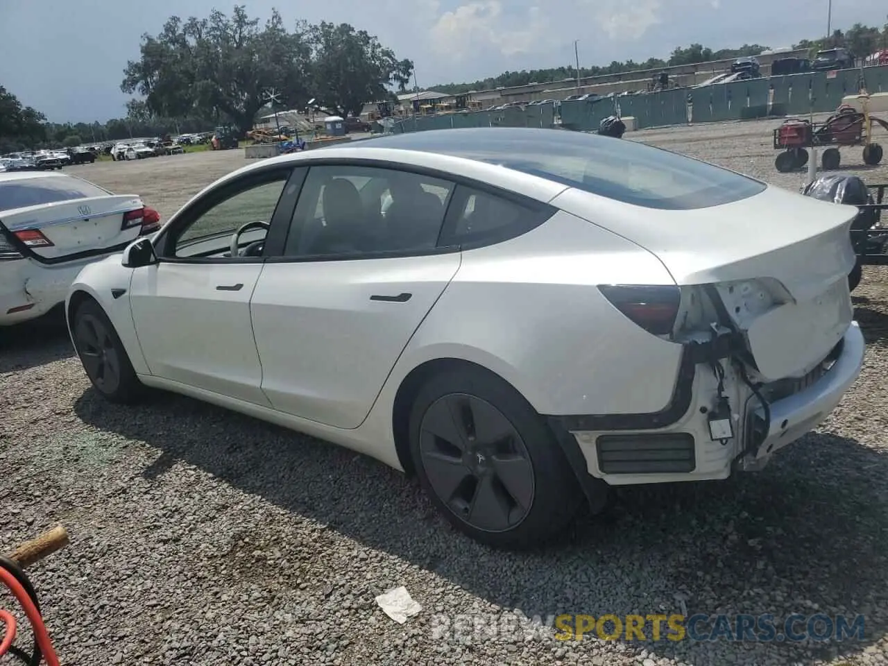2 Photograph of a damaged car 5YJ3E1EA6PF558369 TESLA MODEL 3 2023