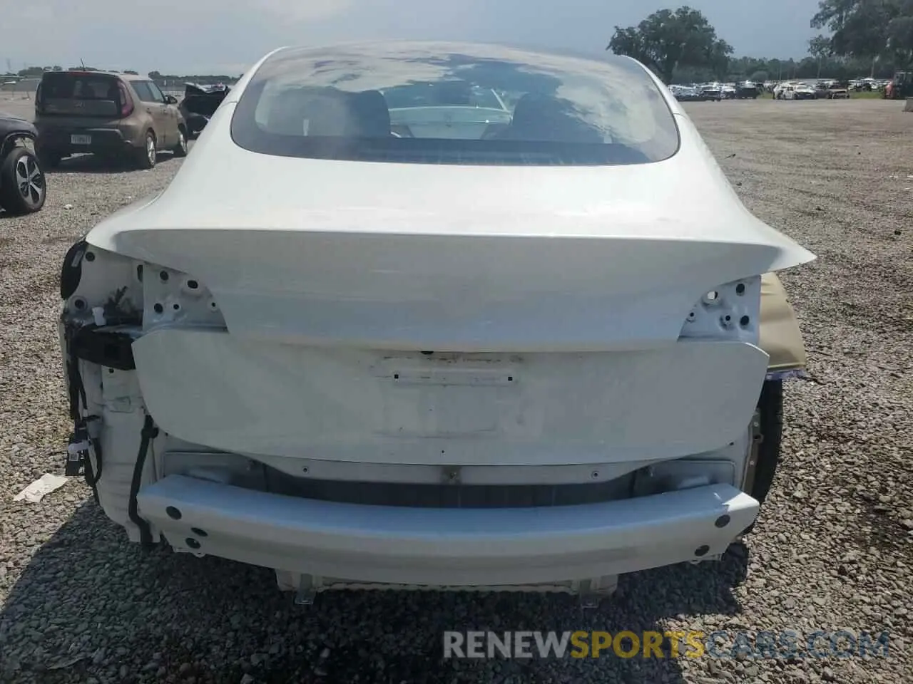 6 Photograph of a damaged car 5YJ3E1EA6PF558369 TESLA MODEL 3 2023