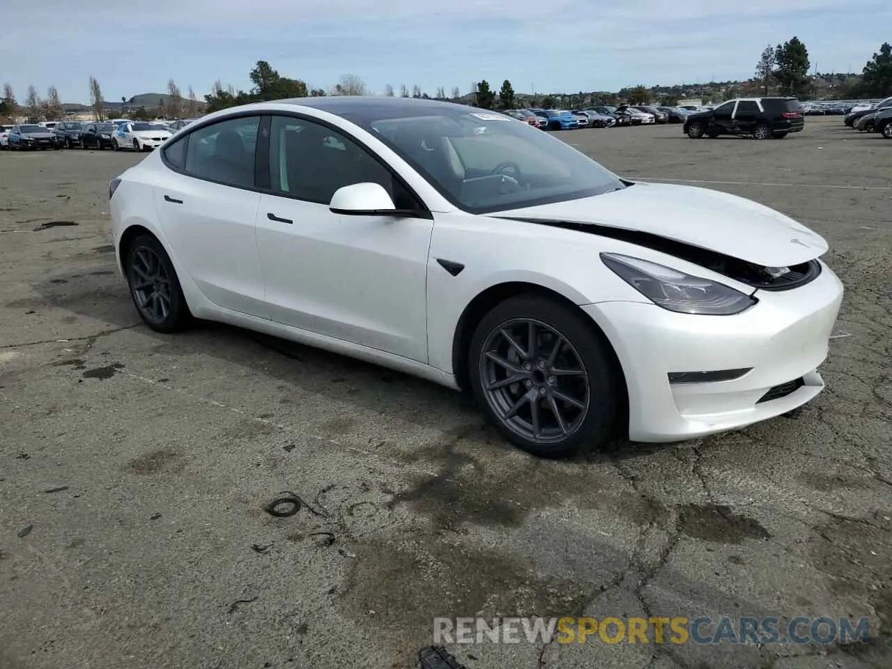 4 Photograph of a damaged car 5YJ3E1EA6PF563278 TESLA MODEL 3 2023