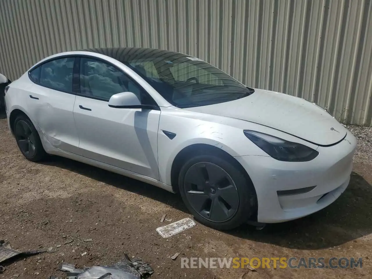 4 Photograph of a damaged car 5YJ3E1EA6PF567069 TESLA MODEL 3 2023