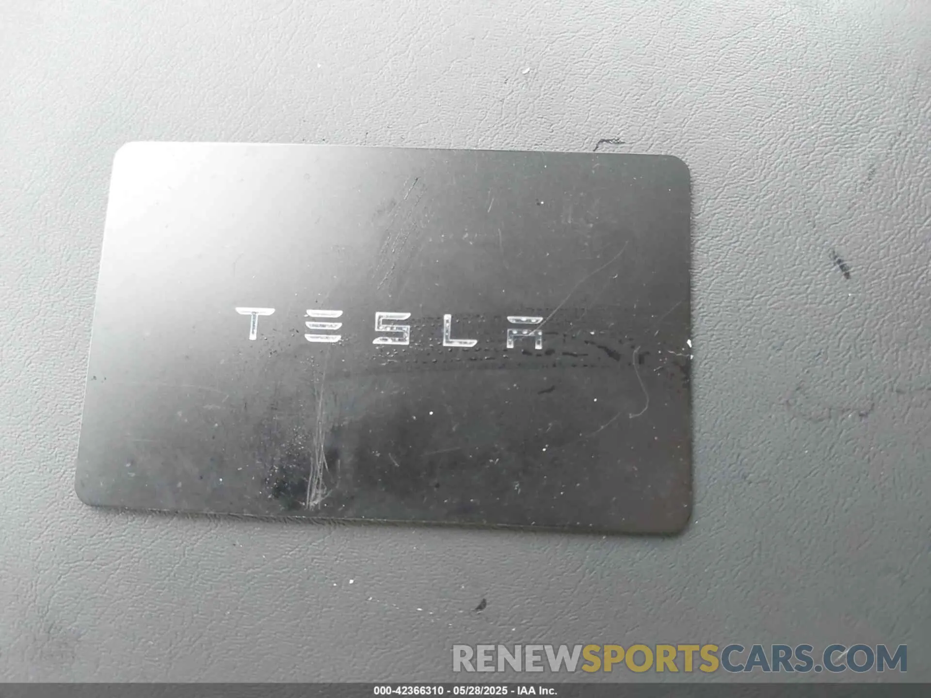 11 Photograph of a damaged car 5YJ3E1EA6PF570876 TESLA MODEL 3 2023
