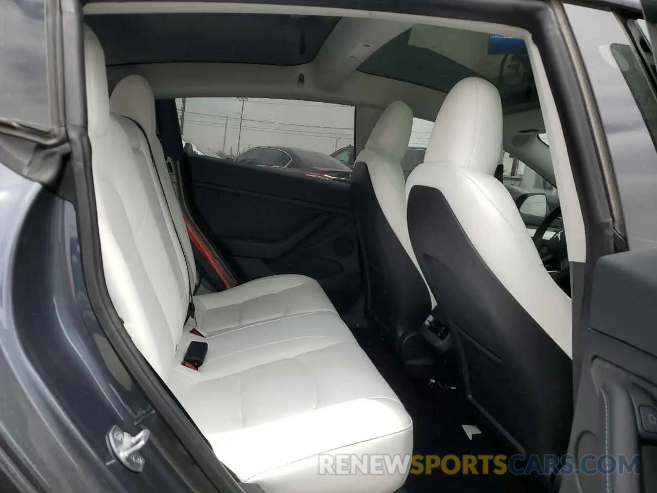 10 Photograph of a damaged car 5YJ3E1EA6PF573602 TESLA MODEL 3 2023