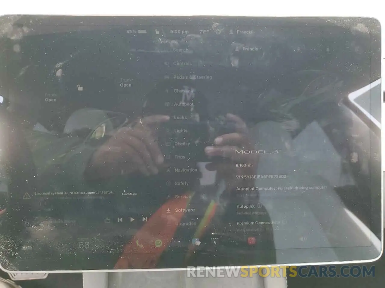 9 Photograph of a damaged car 5YJ3E1EA6PF573602 TESLA MODEL 3 2023