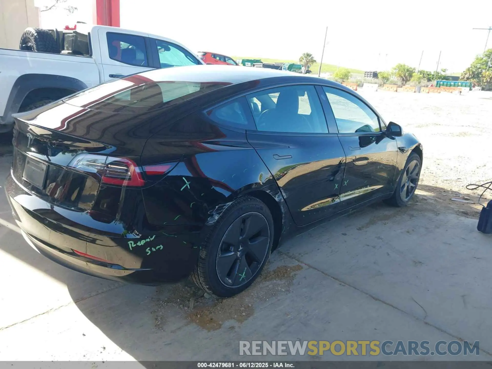 6 Photograph of a damaged car 5YJ3E1EA6PF574362 TESLA MODEL 3 2023