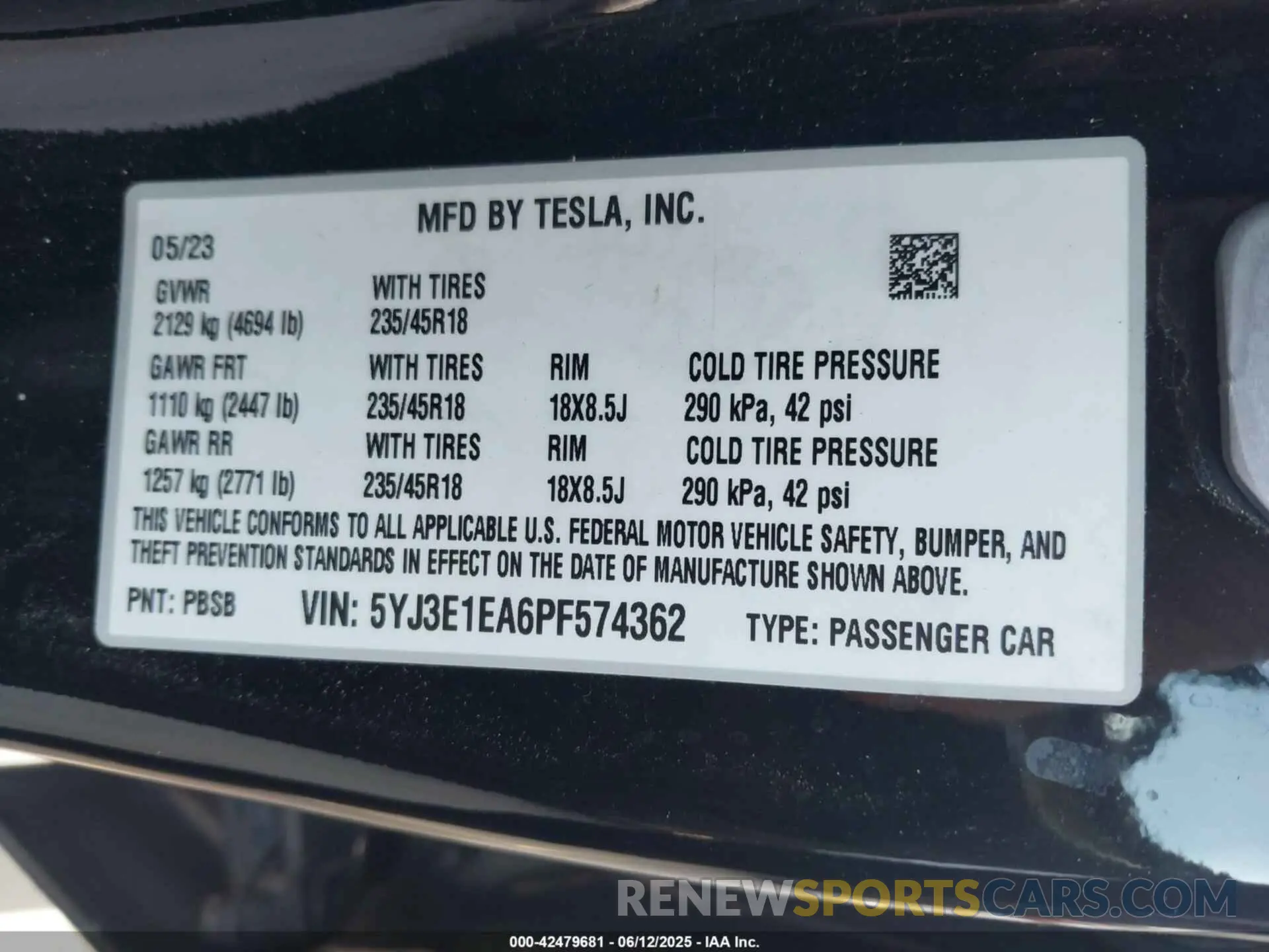 9 Photograph of a damaged car 5YJ3E1EA6PF574362 TESLA MODEL 3 2023