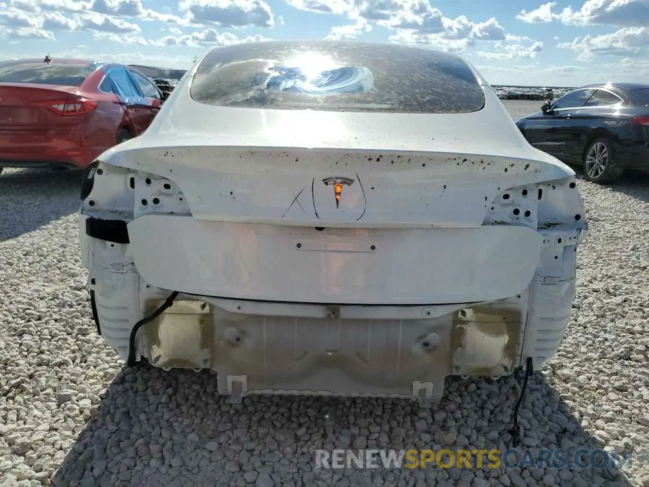 6 Photograph of a damaged car 5YJ3E1EA6PF601947 TESLA MODEL 3 2023