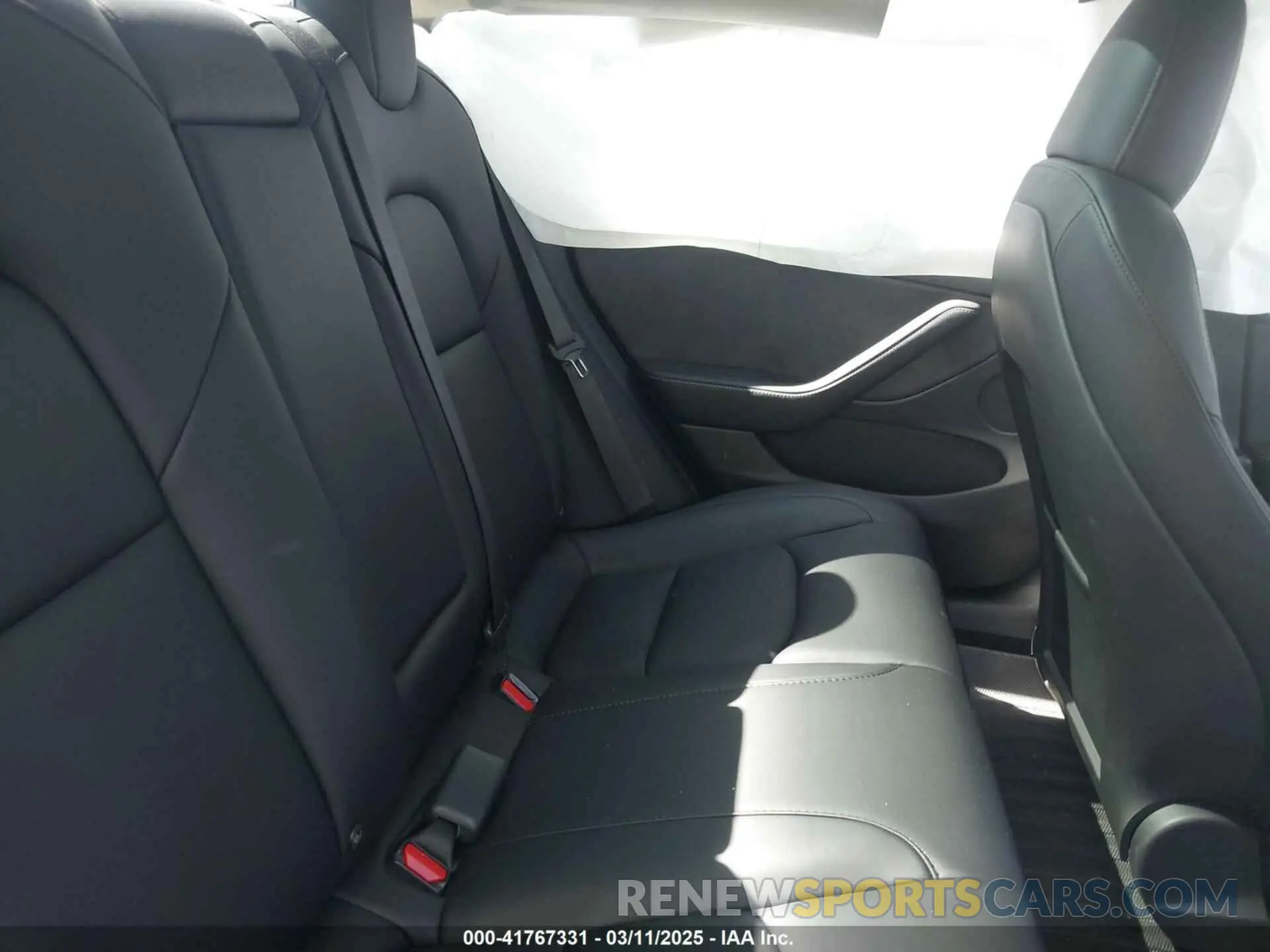 8 Photograph of a damaged car 5YJ3E1EA6PF602872 TESLA MODEL 3 2023