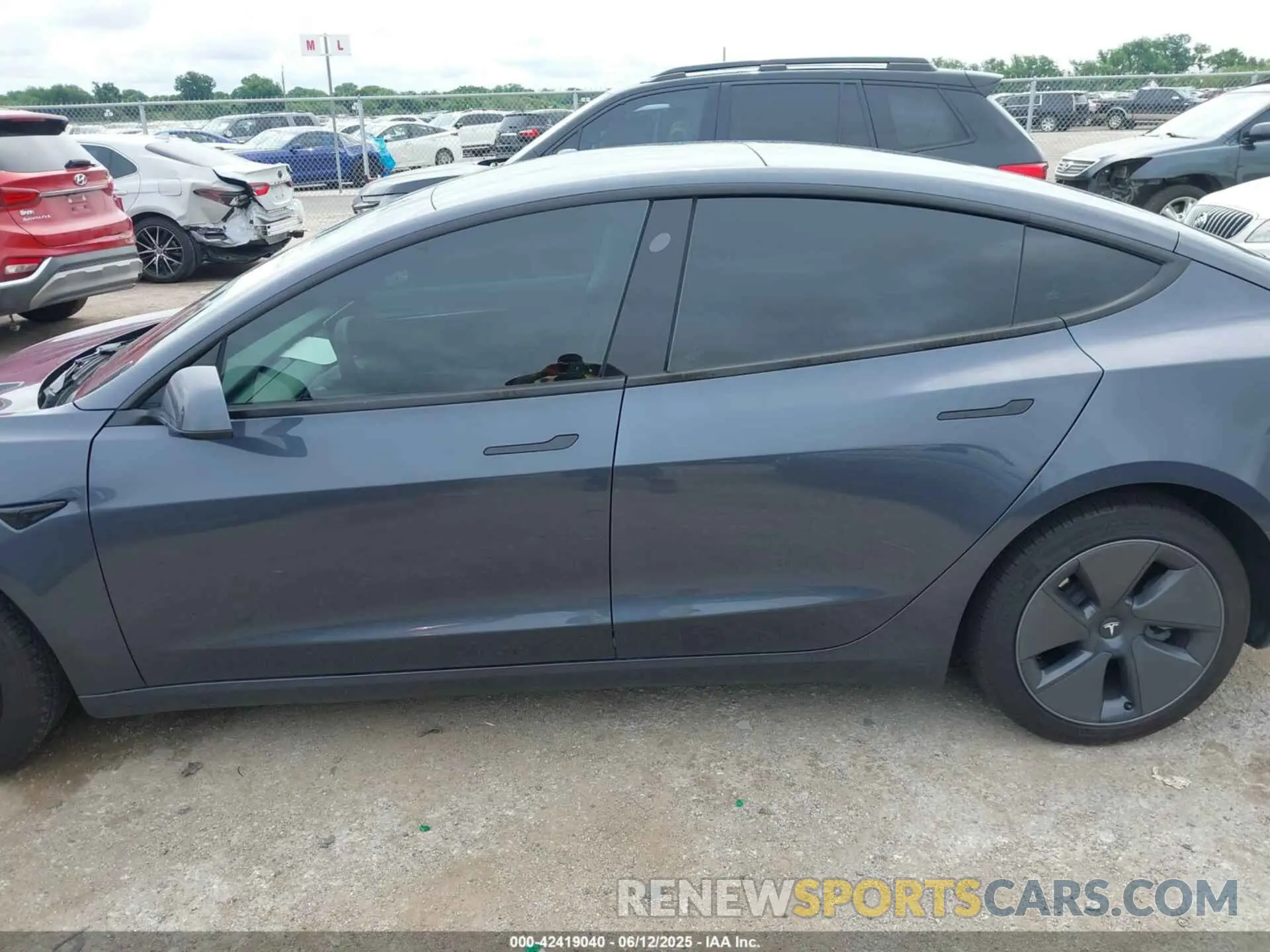 13 Photograph of a damaged car 5YJ3E1EA6PF618263 TESLA MODEL 3 2023