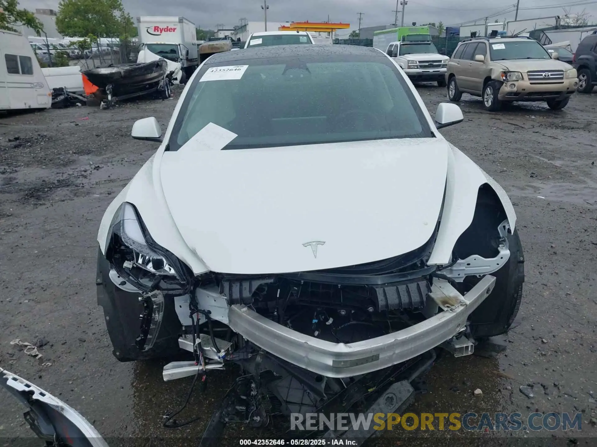 11 Photograph of a damaged car 5YJ3E1EA6PF625164 TESLA MODEL 3 2023