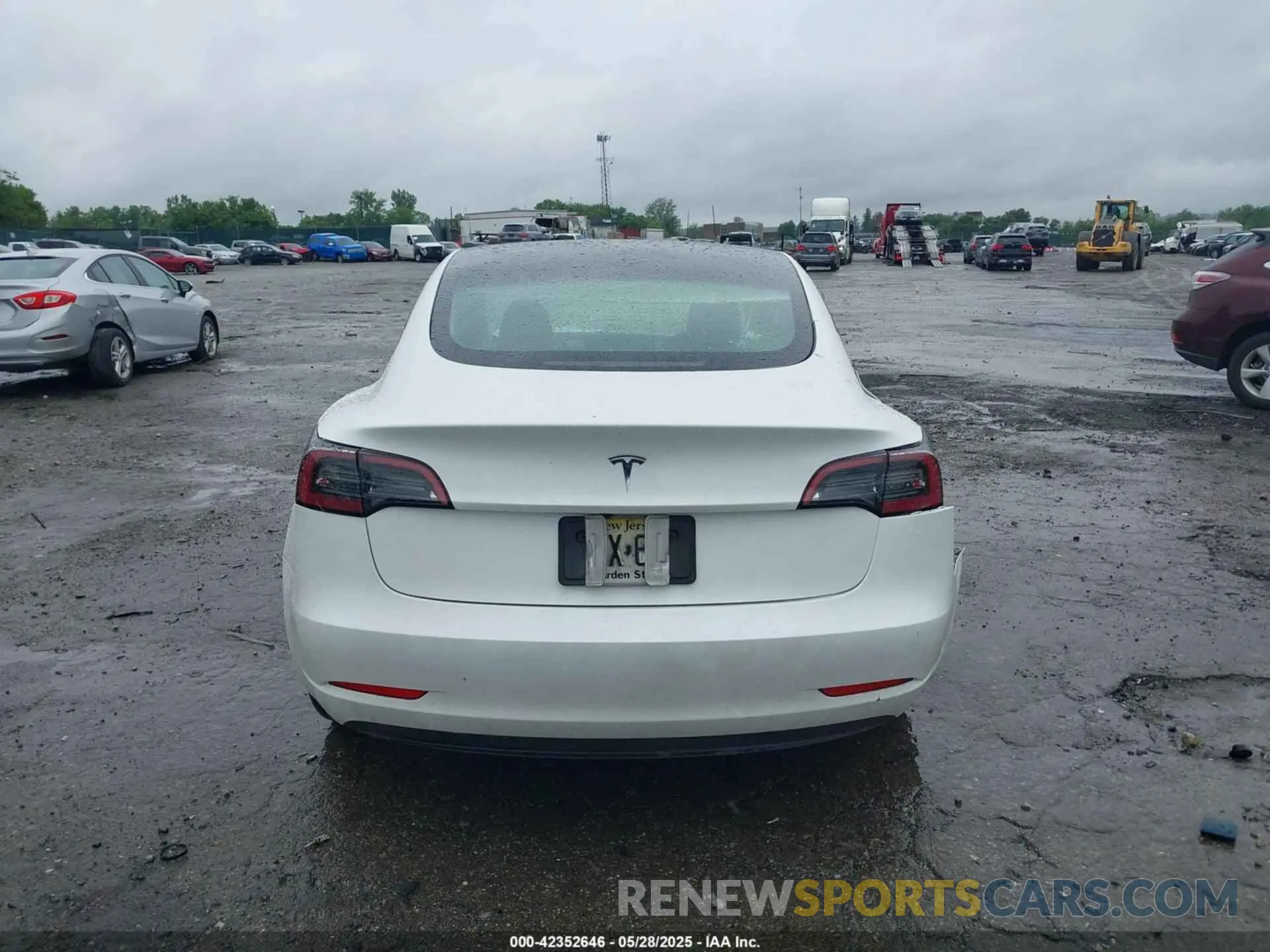 15 Photograph of a damaged car 5YJ3E1EA6PF625164 TESLA MODEL 3 2023