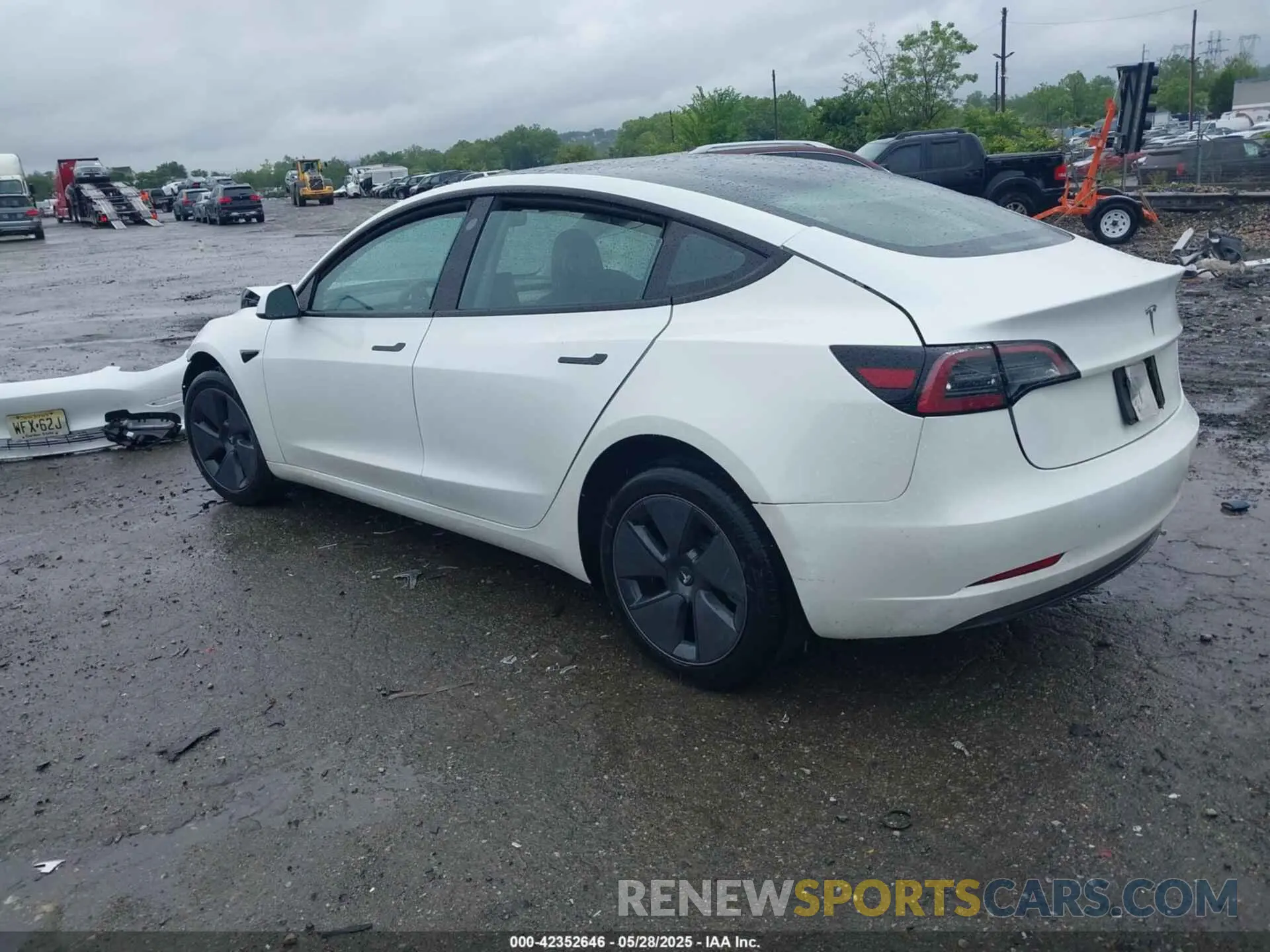 3 Photograph of a damaged car 5YJ3E1EA6PF625164 TESLA MODEL 3 2023