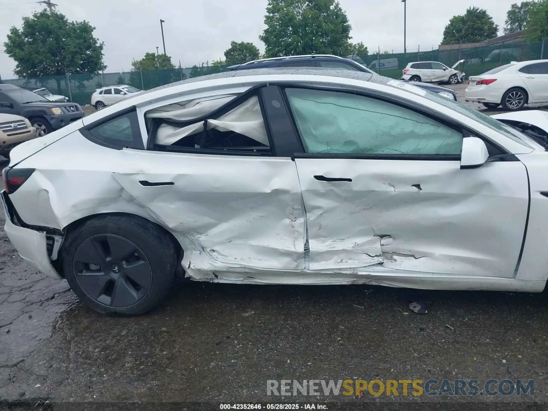 6 Photograph of a damaged car 5YJ3E1EA6PF625164 TESLA MODEL 3 2023
