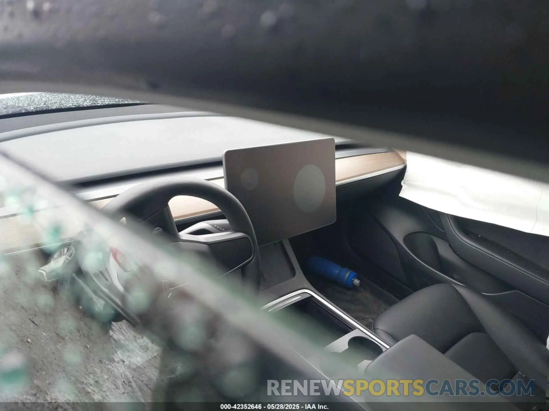 7 Photograph of a damaged car 5YJ3E1EA6PF625164 TESLA MODEL 3 2023