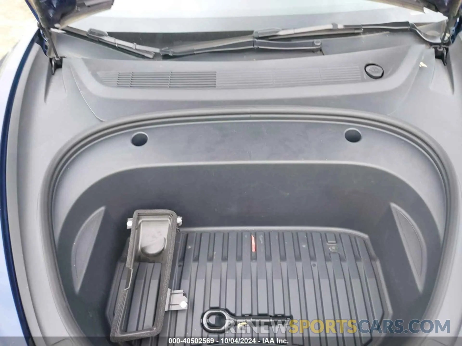 10 Photograph of a damaged car 5YJ3E1EA6PF639226 TESLA MODEL 3 2023