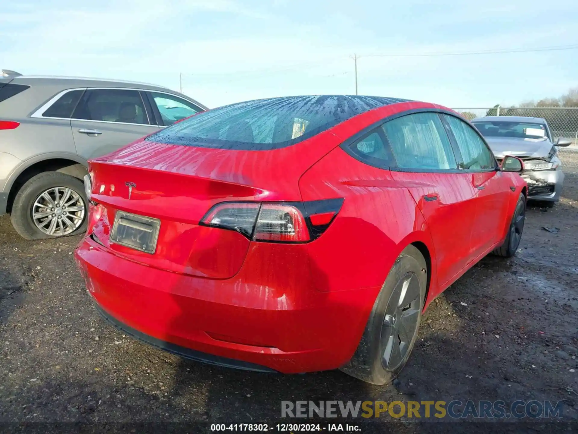 4 Photograph of a damaged car 5YJ3E1EA6PF644121 TESLA MODEL 3 2023