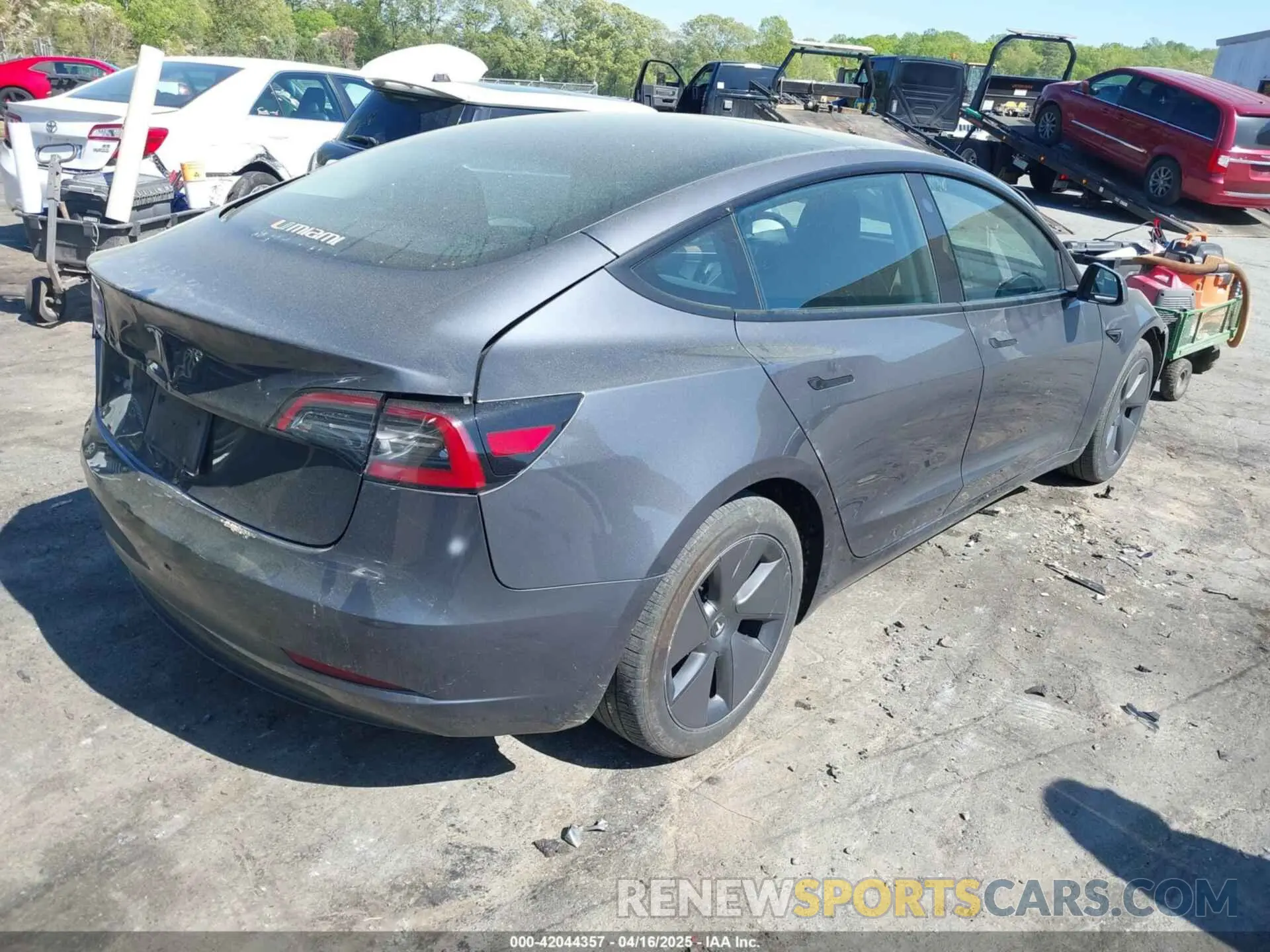 4 Photograph of a damaged car 5YJ3E1EA6PF645110 TESLA MODEL 3 2023