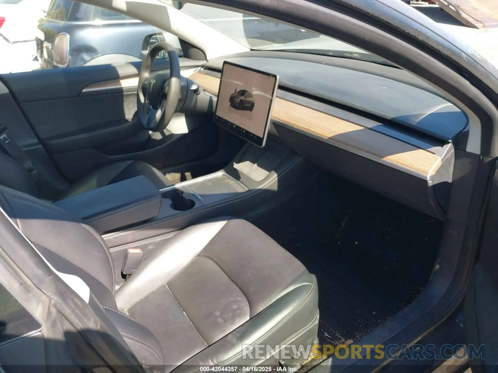 5 Photograph of a damaged car 5YJ3E1EA6PF645110 TESLA MODEL 3 2023