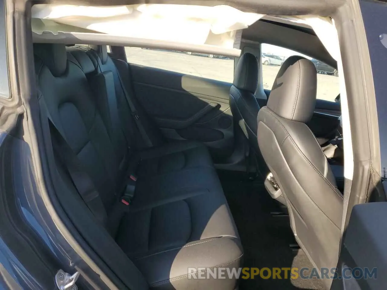 10 Photograph of a damaged car 5YJ3E1EA6PF658634 TESLA MODEL 3 2023