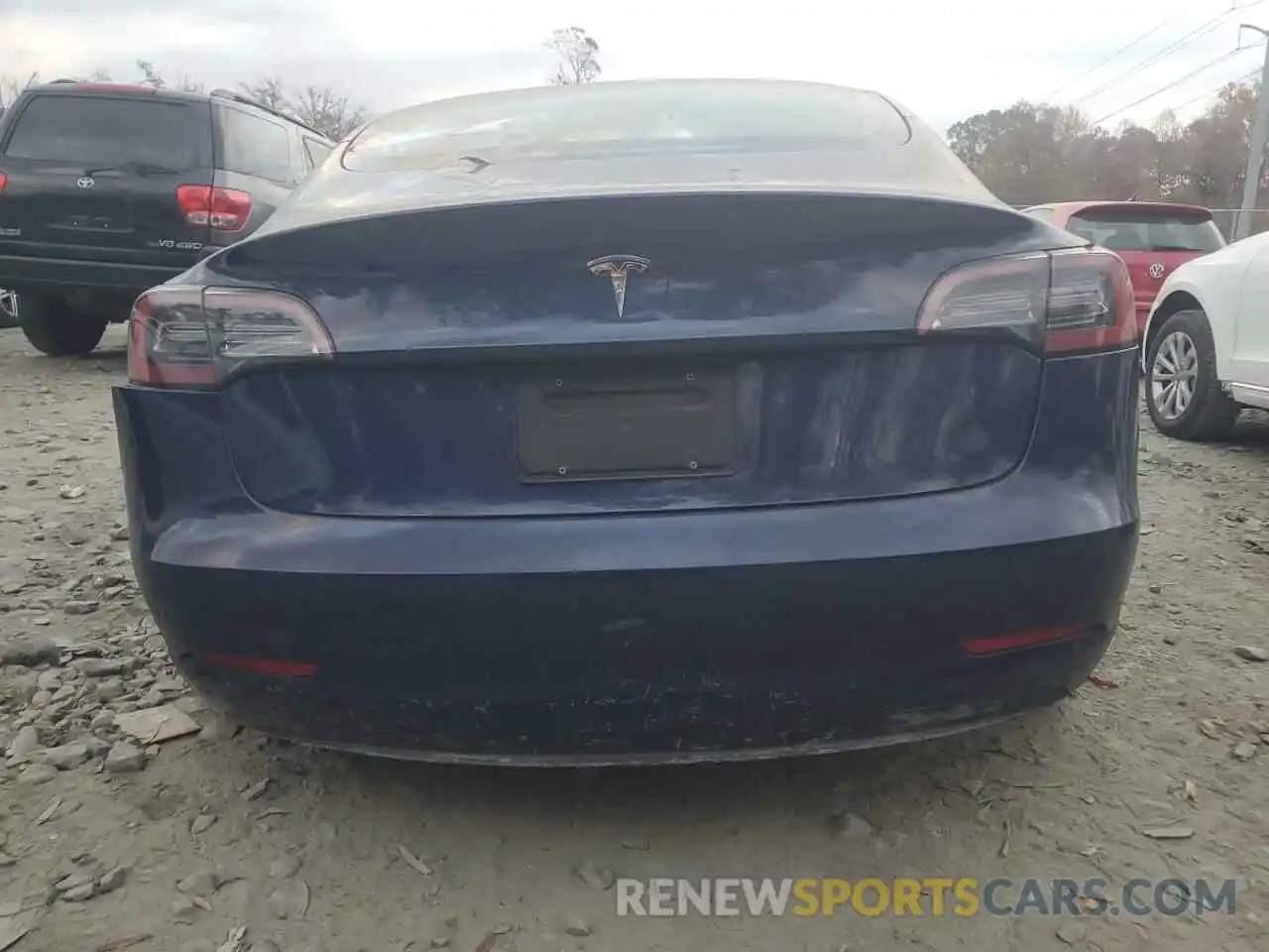 6 Photograph of a damaged car 5YJ3E1EA6PF666426 TESLA MODEL 3 2023