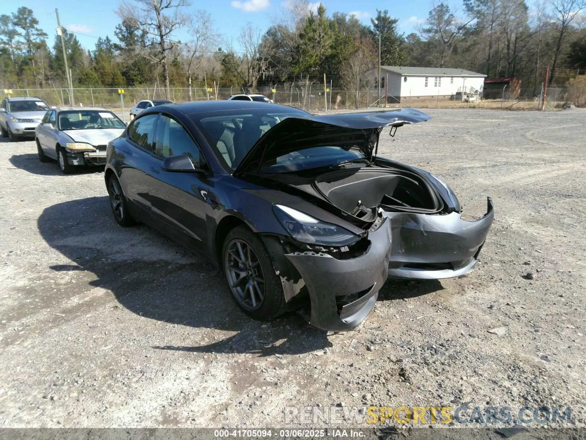 1 Photograph of a damaged car 5YJ3E1EA6PF667625 TESLA MODEL 3 2023