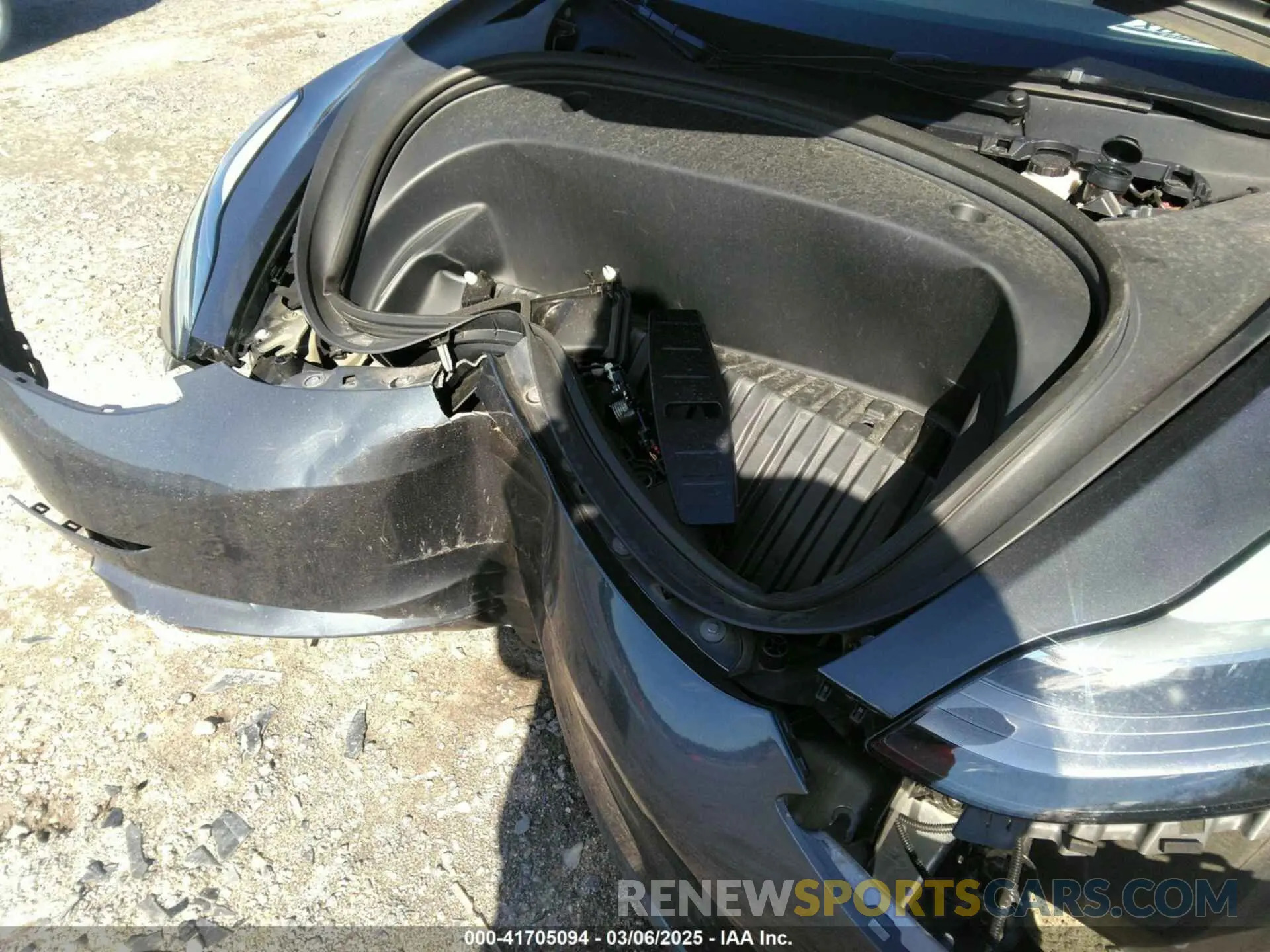 6 Photograph of a damaged car 5YJ3E1EA6PF667625 TESLA MODEL 3 2023