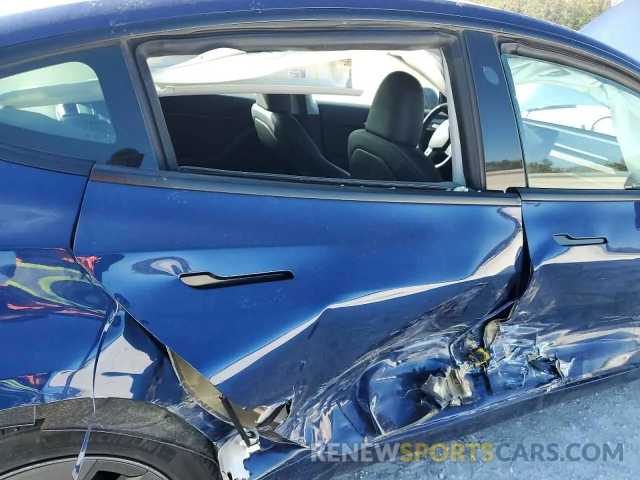 10 Photograph of a damaged car 5YJ3E1EA6PF674994 TESLA MODEL 3 2023