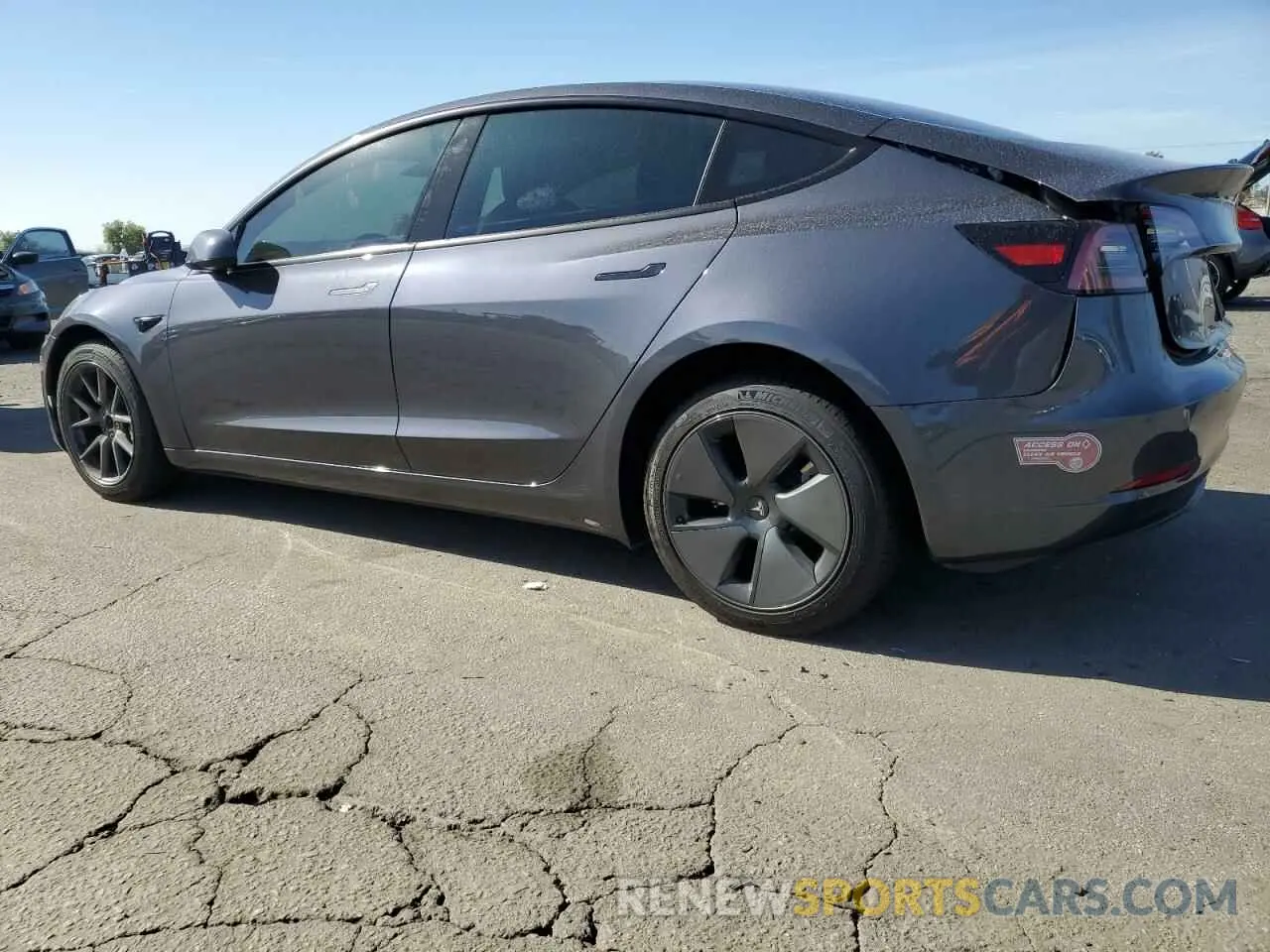 2 Photograph of a damaged car 5YJ3E1EA6PF675675 TESLA MODEL 3 2023