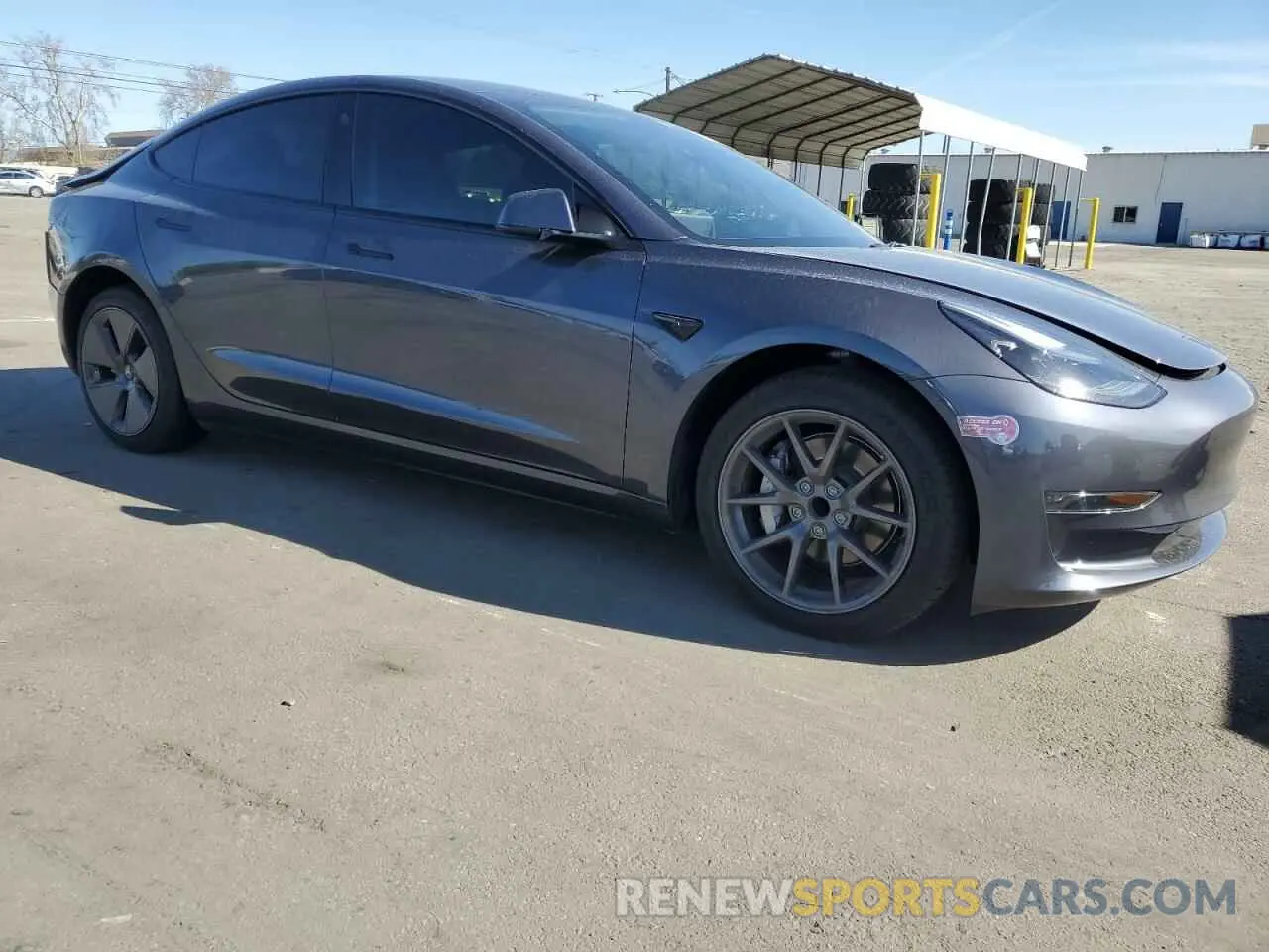 4 Photograph of a damaged car 5YJ3E1EA6PF675675 TESLA MODEL 3 2023