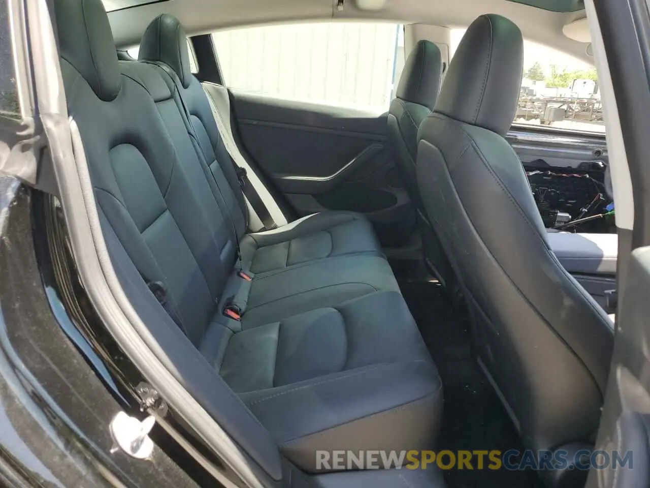 10 Photograph of a damaged car 5YJ3E1EA6PF678415 TESLA MODEL 3 2023