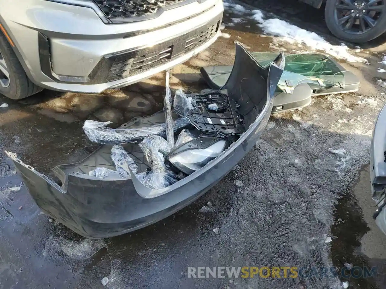 12 Photograph of a damaged car 5YJ3E1EA6PF680567 TESLA MODEL 3 2023