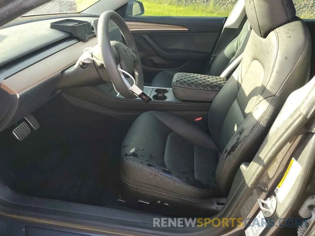 7 Photograph of a damaged car 5YJ3E1EA6PF682531 TESLA MODEL 3 2023