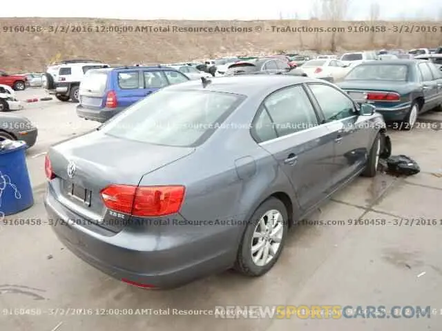 3 Photograph of a damaged car 5YJ3E1EA6PF713275 TESLA MODEL 3 2023