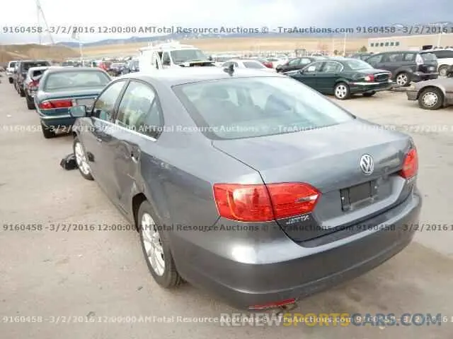4 Photograph of a damaged car 5YJ3E1EA6PF713275 TESLA MODEL 3 2023