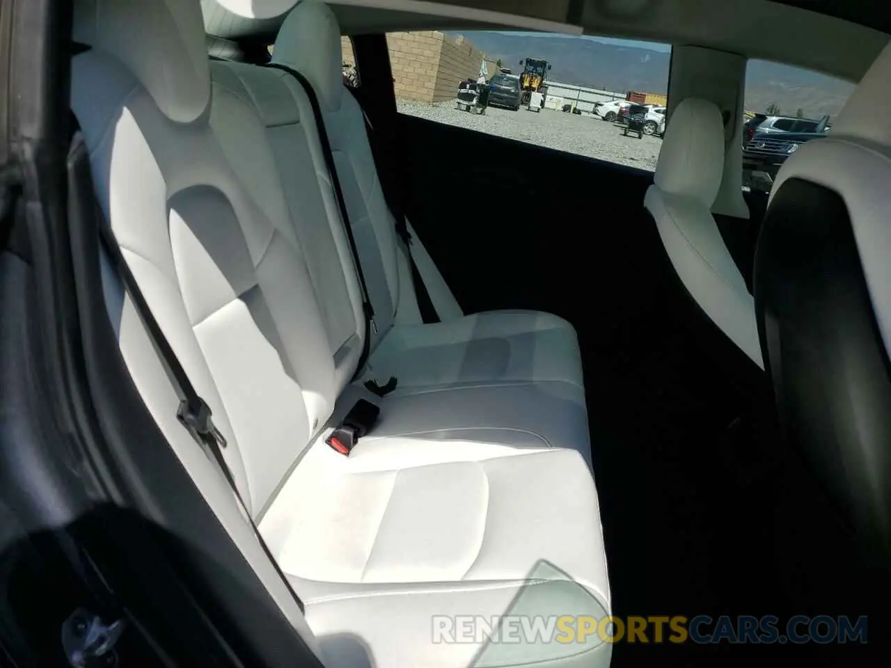 10 Photograph of a damaged car 5YJ3E1EA6PF713891 TESLA MODEL 3 2023