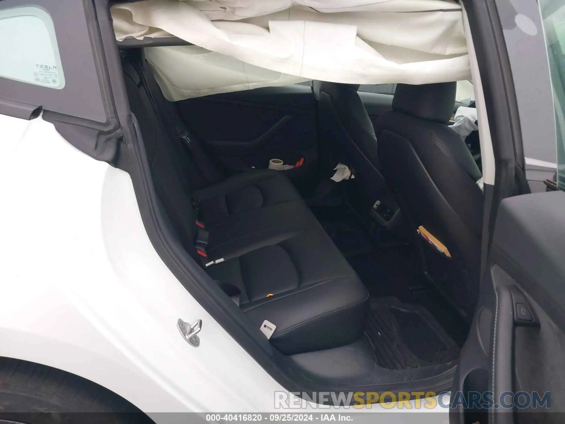 8 Photograph of a damaged car 5YJ3E1EA6PF713969 TESLA MODEL 3 2023