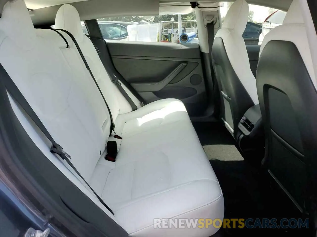 10 Photograph of a damaged car 5YJ3E1EA7PF395103 TESLA MODEL 3 2023