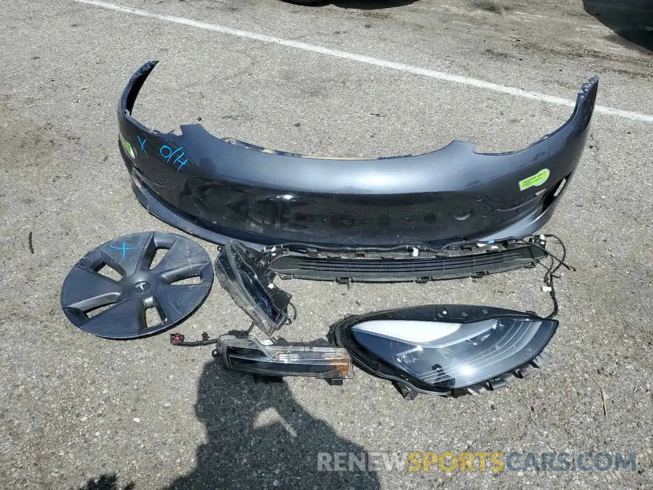 14 Photograph of a damaged car 5YJ3E1EA7PF395103 TESLA MODEL 3 2023
